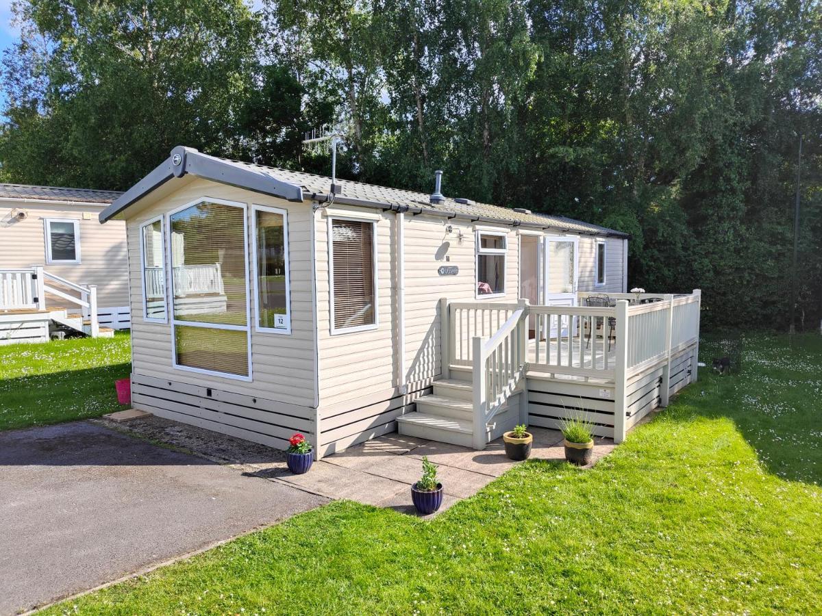 Holiday Home Sleeps Six Saint Leonards ภายนอก รูปภาพ